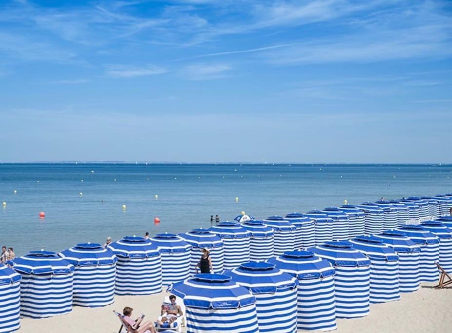 Joli Studio Pres Du Front De Mer Cabourg Exterior foto